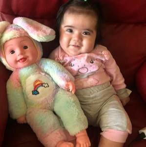 Meet your Posher, Aida